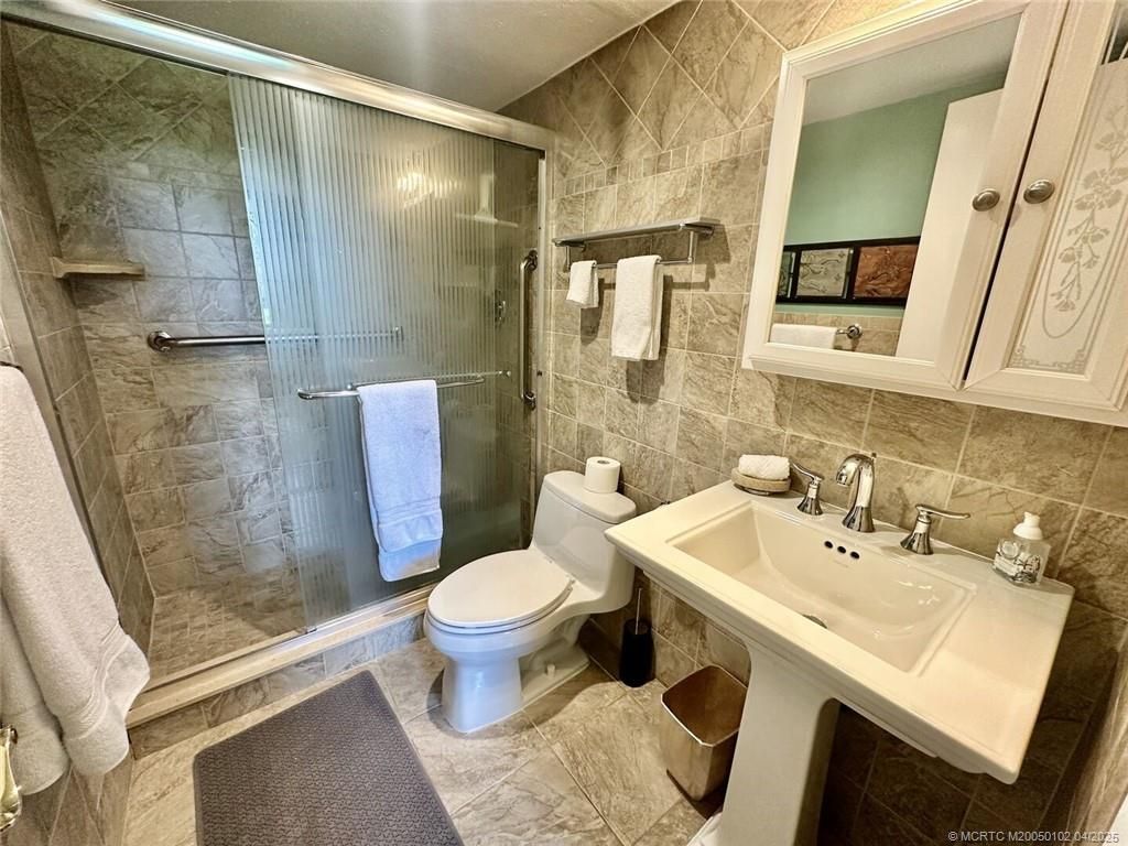 3482 NE Causeway Boulevard, Unit 202, Jensen Beach, FL 34957 Photo