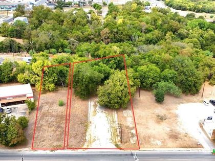 209 Cheatham Street San Marcos, TX 78666