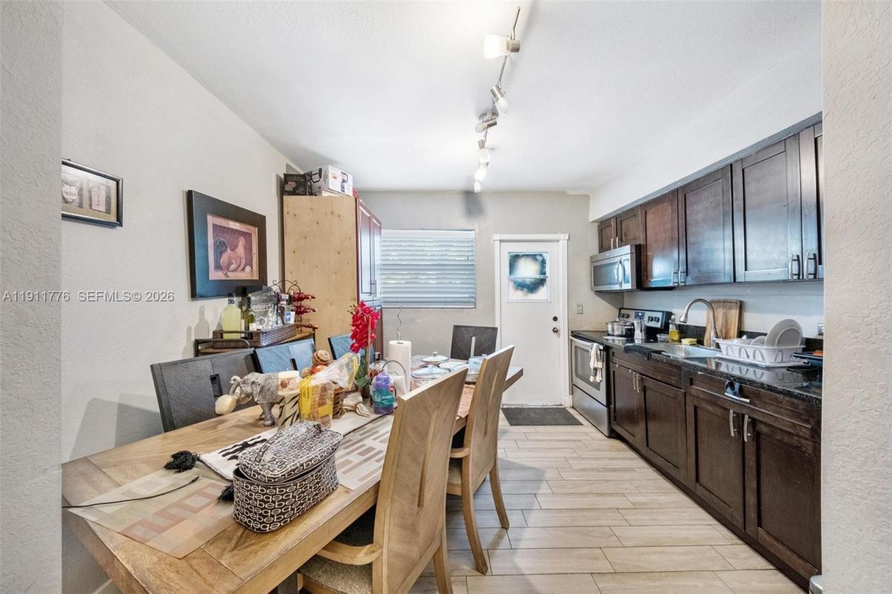 740 135 St, North Miami, FL 33168 Photo