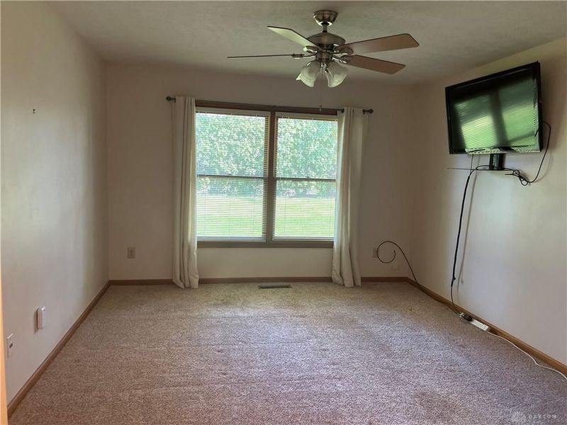 3126 Lakeview Court, Unit 3126, Springfield, OH 45503 Photo 10