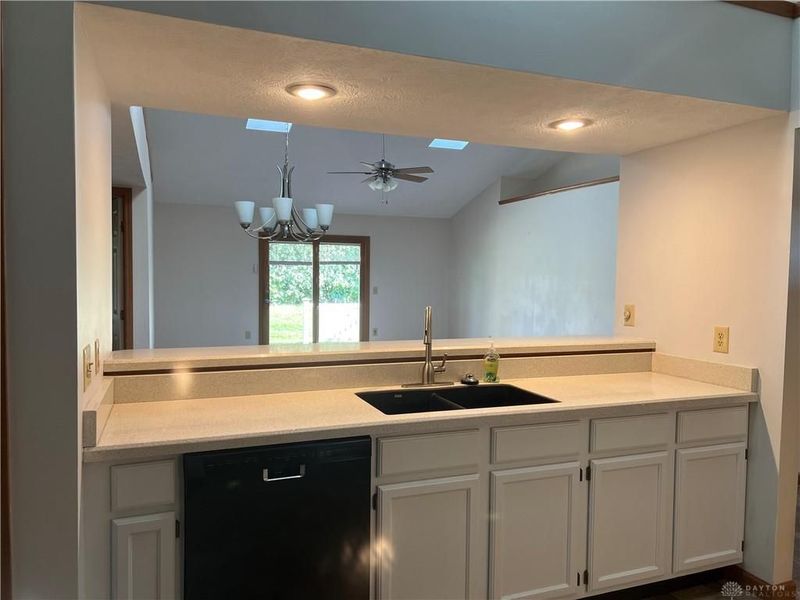 3126 Lakeview Court, Unit 3126, Springfield, OH 45503 Photo 5