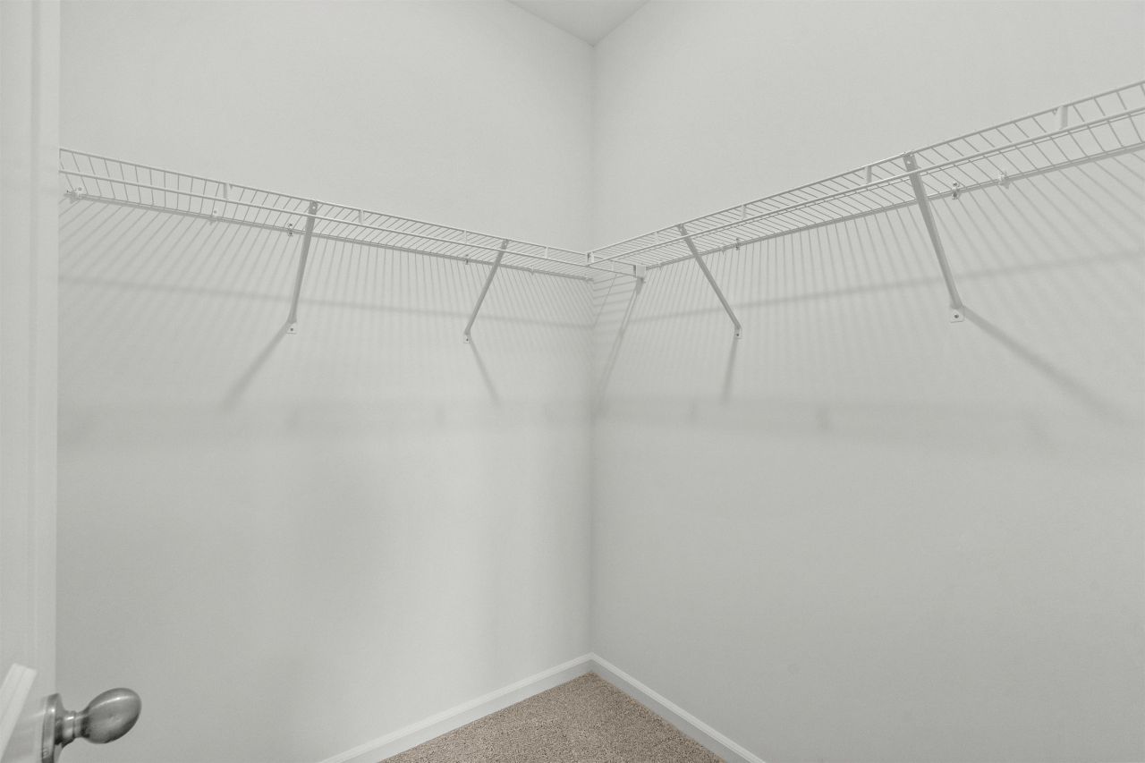 117 Admiral St Photo 12