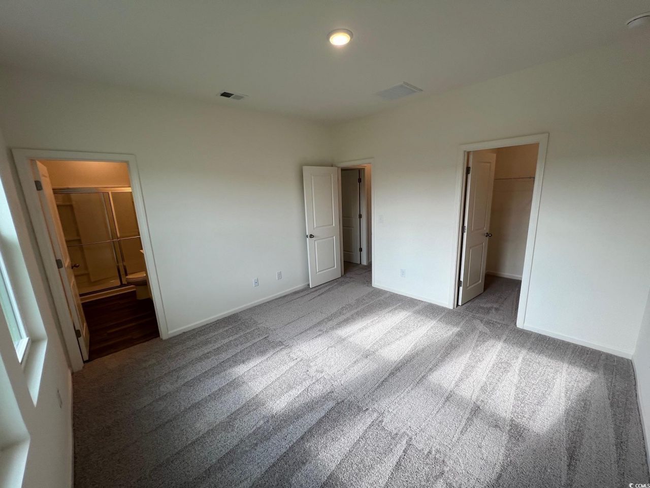 117 Admiral St Photo 9