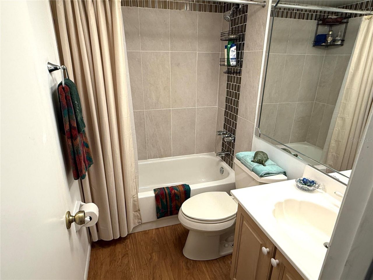 315 30th Avenue W, Unit B212, Bradenton, FL 34205 Photo