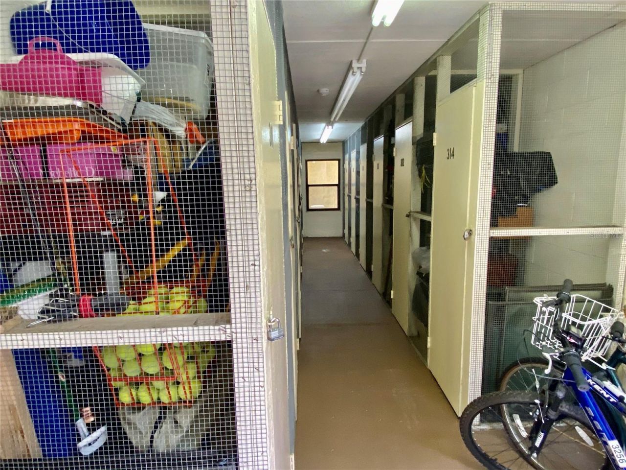 315 30th Avenue W, Unit B212, Bradenton, FL 34205 Photo