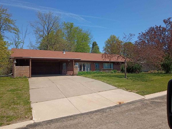 133 Mathilda Drive, STOCKTON, IL 61085