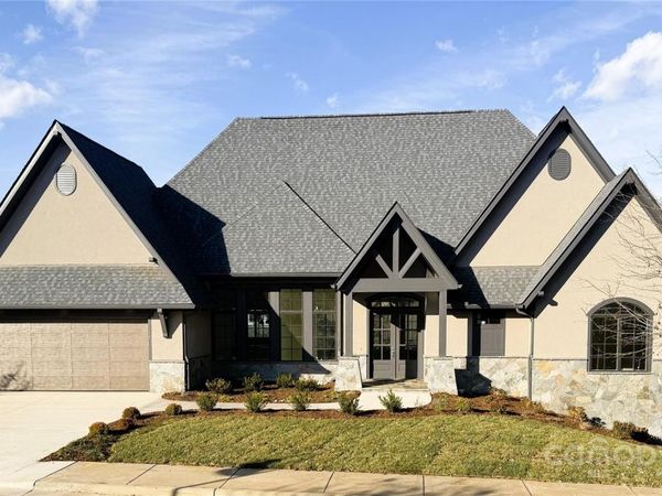15 Evian Court, Asheville, NC 28804