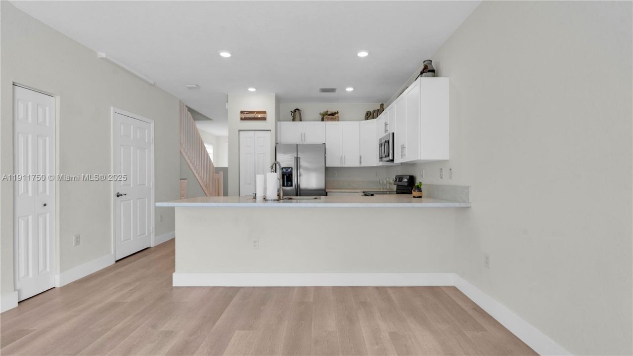 10547 W 34th Ct, Hialeah, FL 33018 Photo