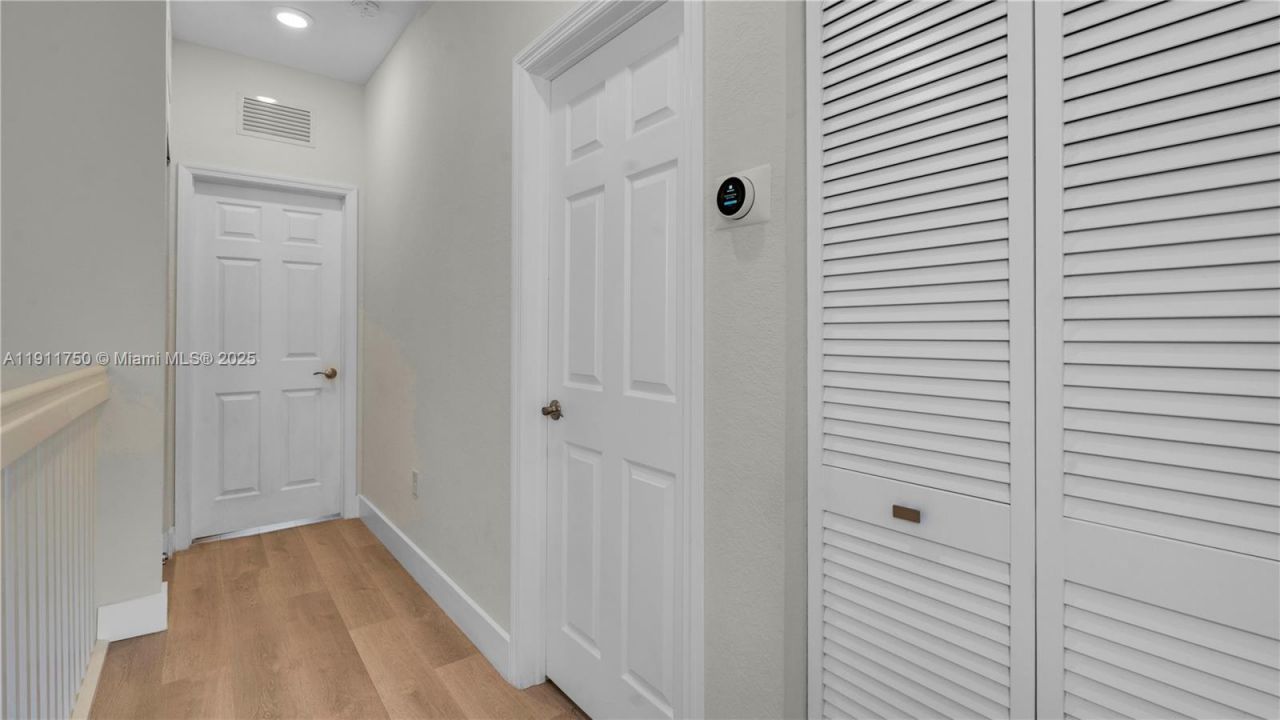 10547 W 34th Ct, Hialeah, FL 33018 Photo