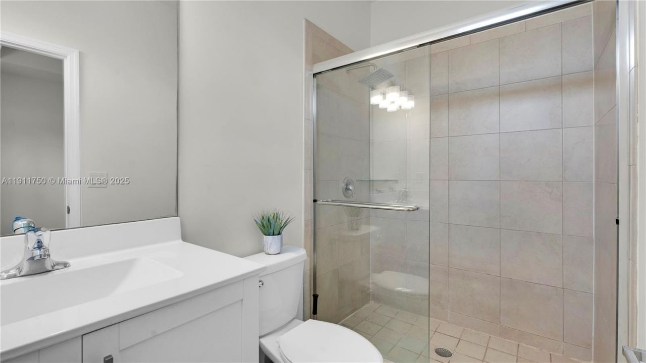 10547 W 34th Ct, Hialeah, FL 33018 Photo