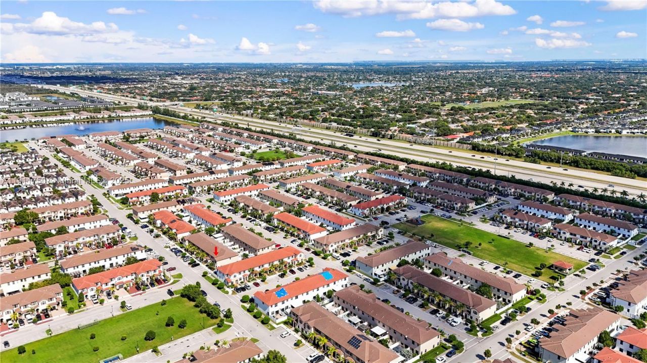 10547 W 34th Ct, Hialeah, FL 33018 Photo