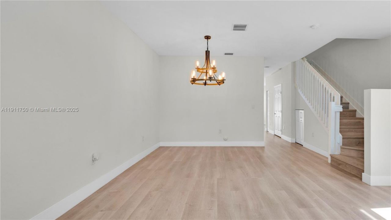 10547 W 34th Ct, Hialeah, FL 33018 Photo