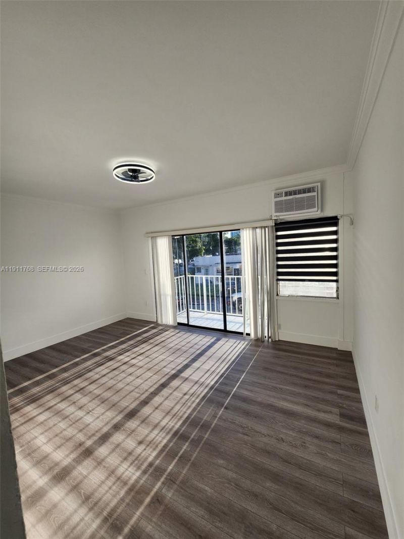 2101 Normandy Dr, Unit 216, Miami Beach, FL 33141 Photo