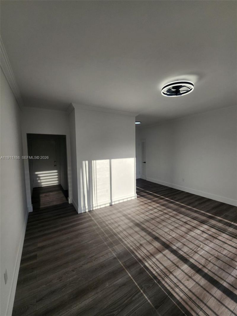 2101 Normandy Dr, Unit 216, Miami Beach, FL 33141 Photo