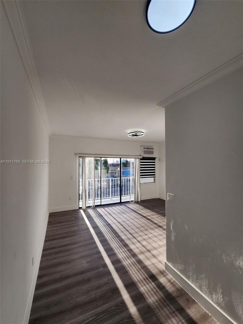 2101 Normandy Dr, Unit 216, Miami Beach, FL 33141 Photo