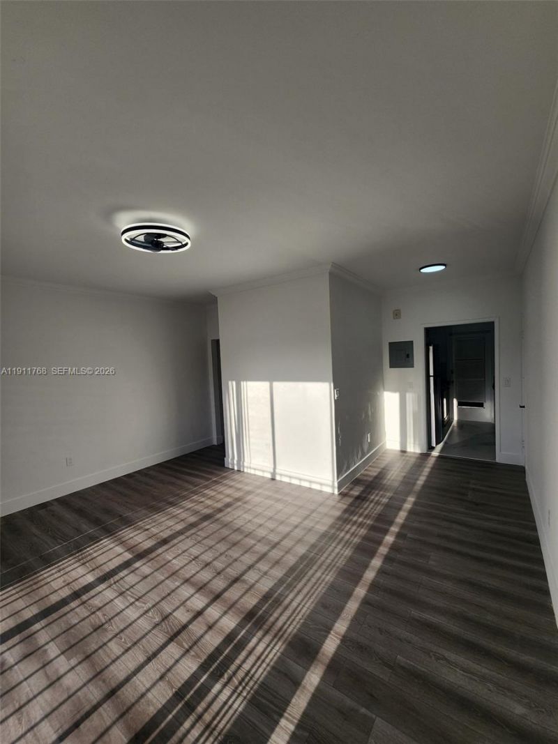 2101 Normandy Dr, Unit 216, Miami Beach, FL 33141 Photo