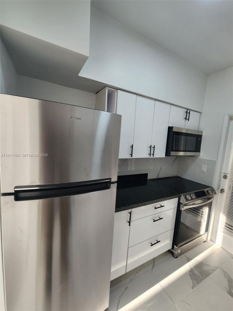 2101 Normandy Dr, Unit 216, Miami Beach, FL 33141 Photo