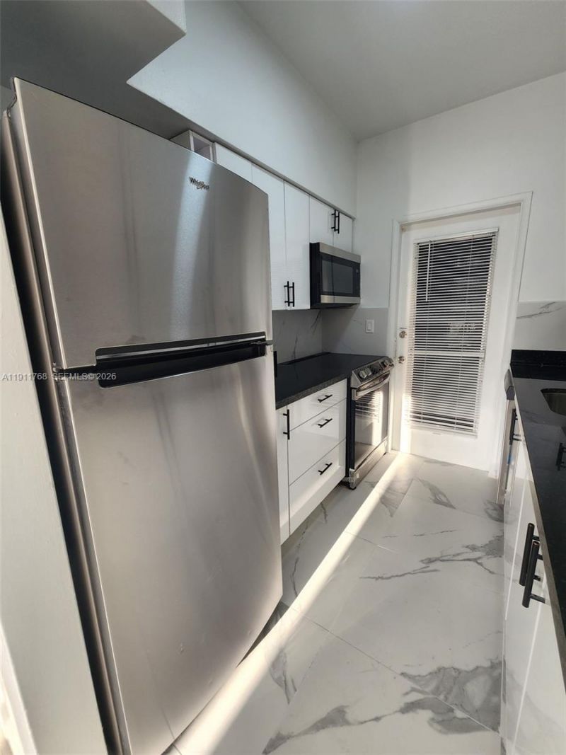 2101 Normandy Dr, Unit 216, Miami Beach, FL 33141 Photo