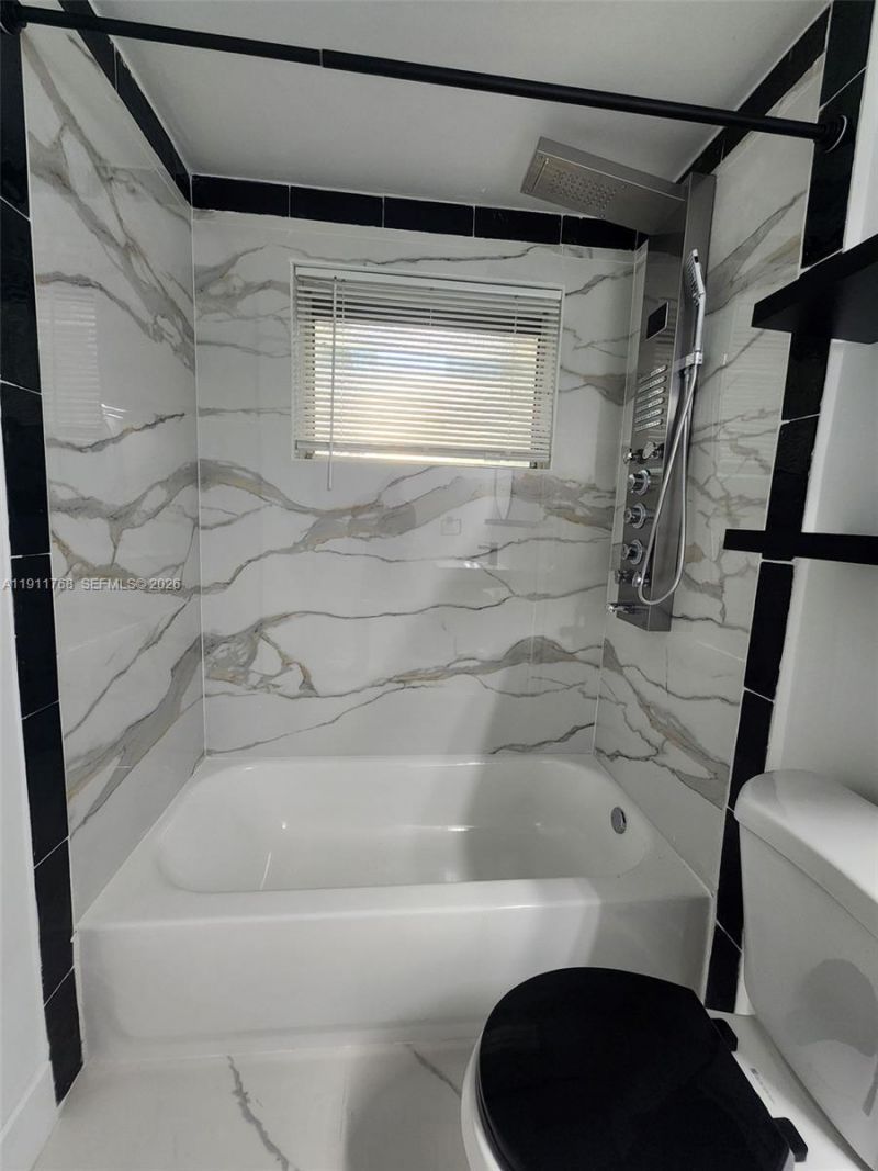 2101 Normandy Dr, Unit 216, Miami Beach, FL 33141 Photo