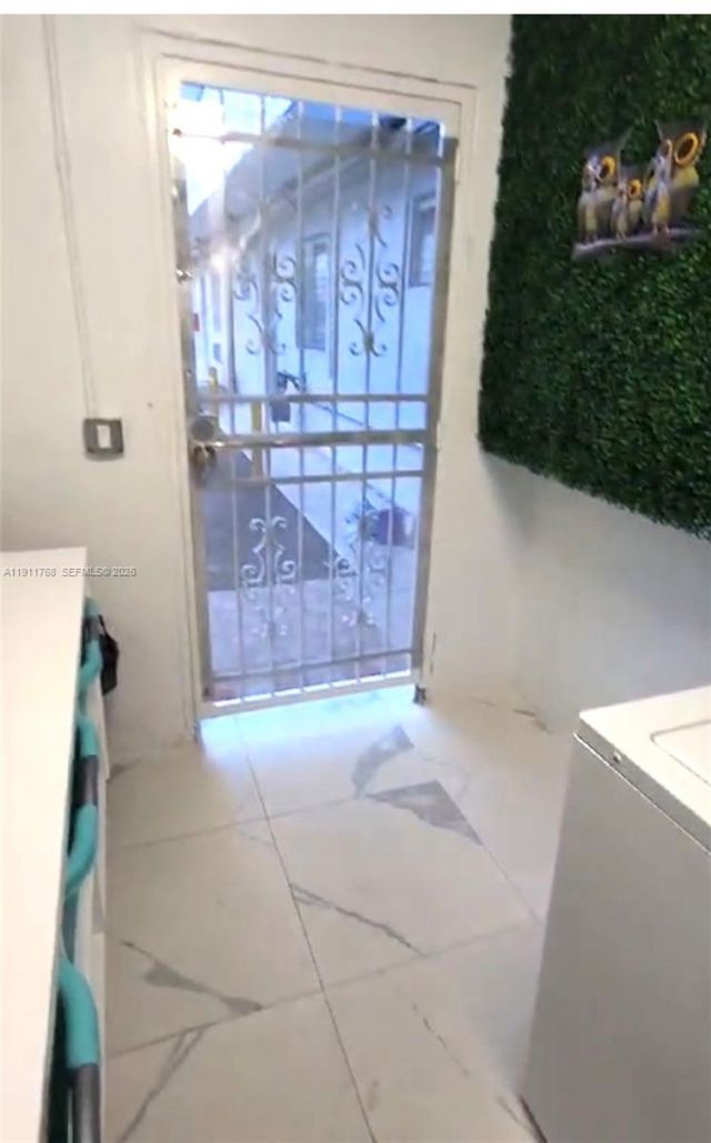 2101 Normandy Dr, Unit 216, Miami Beach, FL 33141 Photo