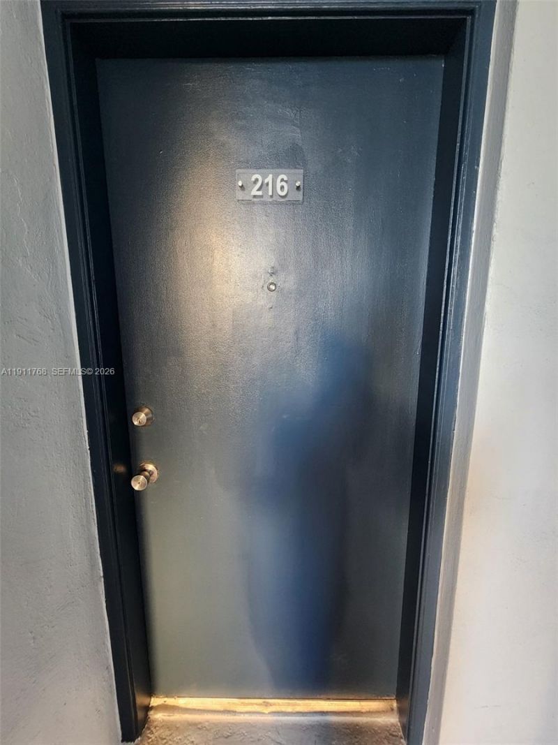 2101 Normandy Dr, Unit 216, Miami Beach, FL 33141 Photo