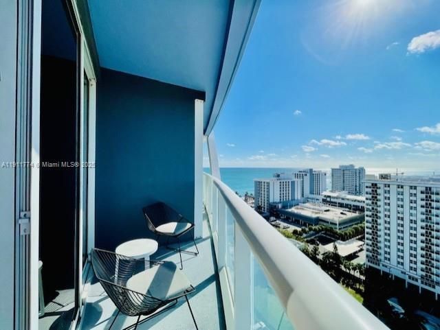 3101 Bayshore Dr, Unit 1701, Fort Lauderdale, FL 33304 Photo