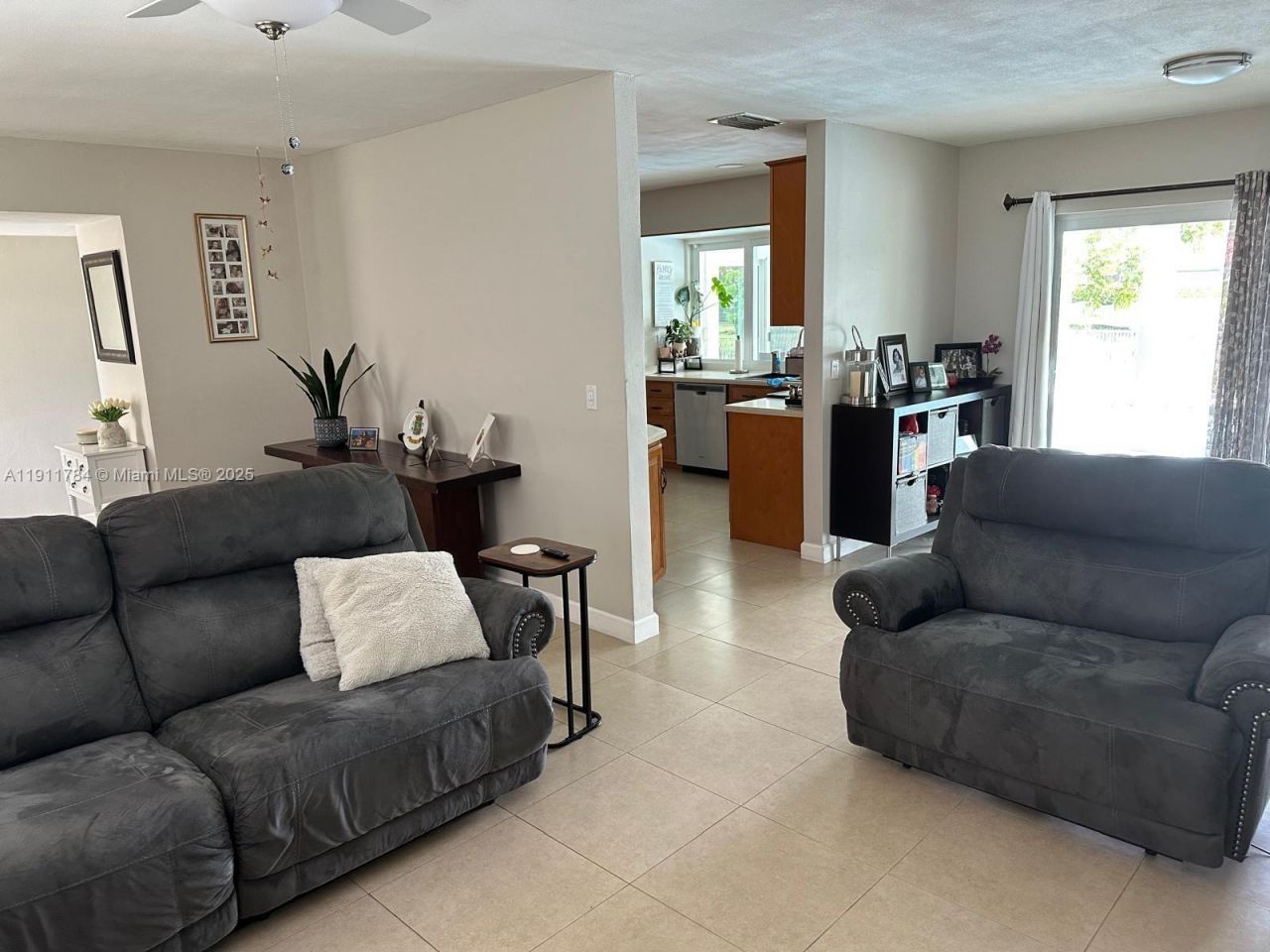 10563 NW 4th St, Plantation, FL 33324 Photo