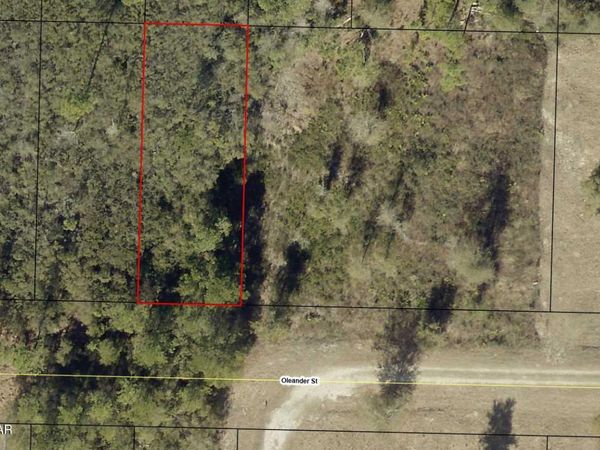 11827 Oleander Street, Fountain, FL 32438