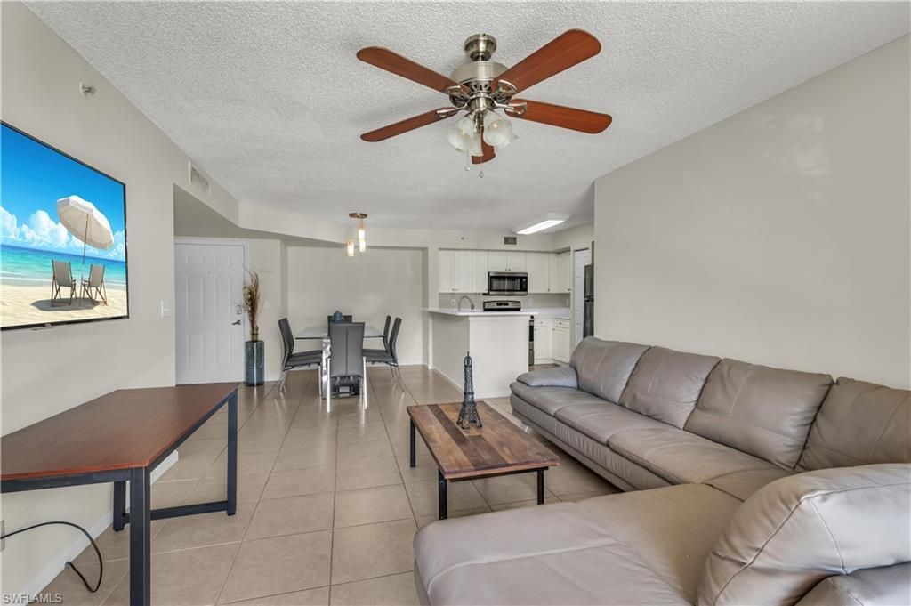 1230 Wildwood Lakes Blvd, Unit 105, Naples, FL 34104 Photo