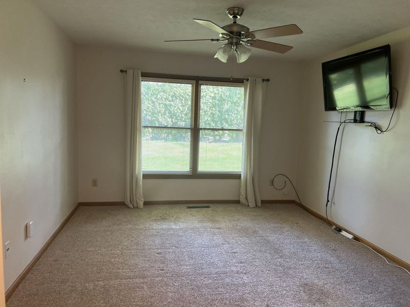 3126 Lakeview Court, Unit 3126, Springfield, OH 45503 Photo 10