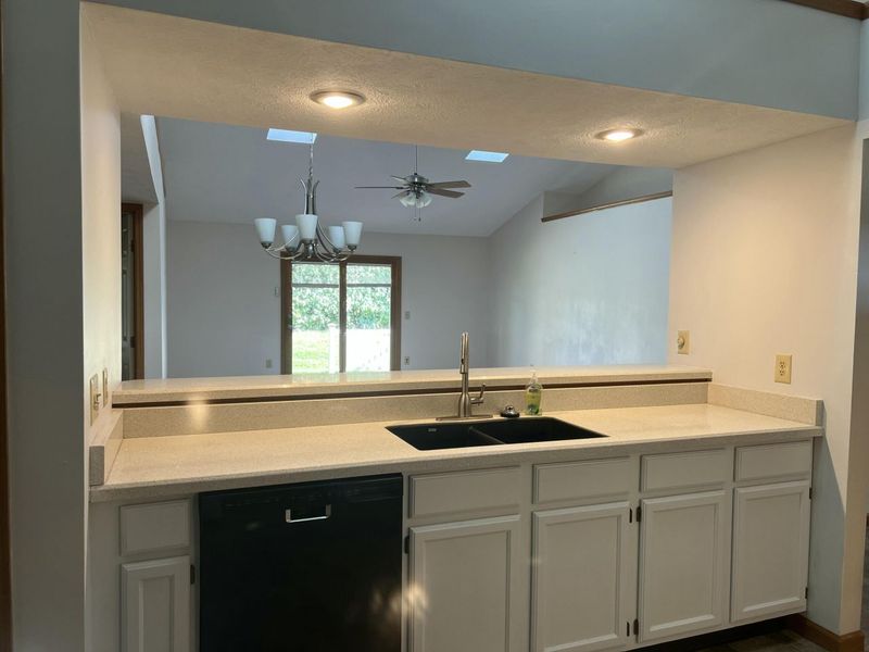 3126 Lakeview Court, Unit 3126, Springfield, OH 45503 Photo 5