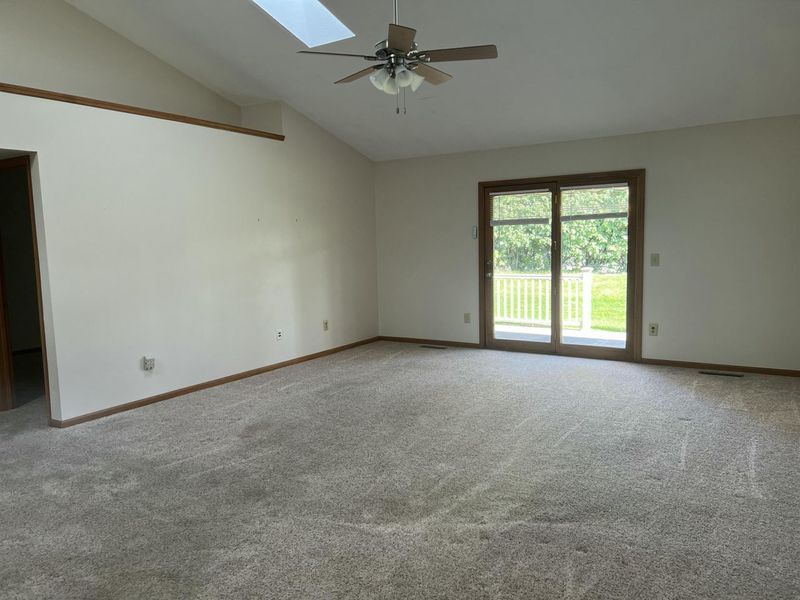 3126 Lakeview Court, Unit 3126, Springfield, OH 45503 Photo 6