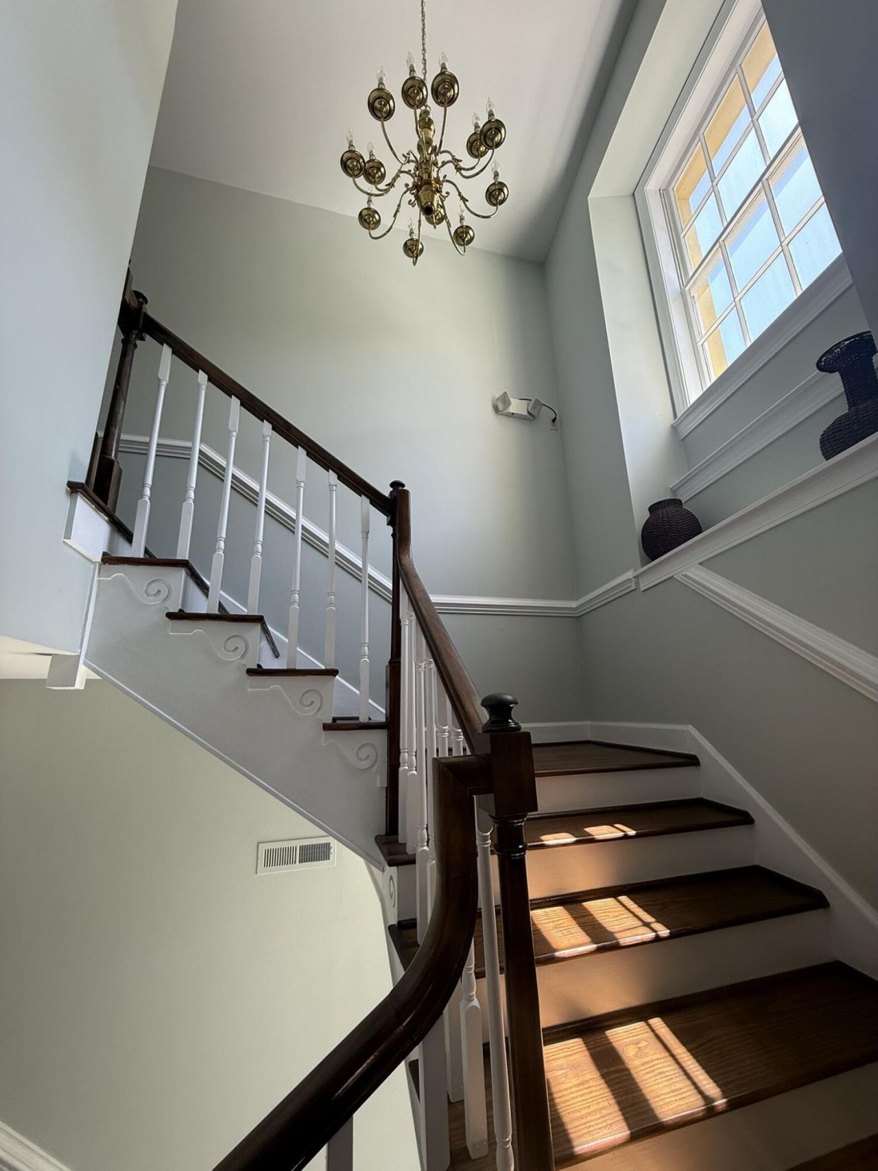 180 E Bay Street Photo 14