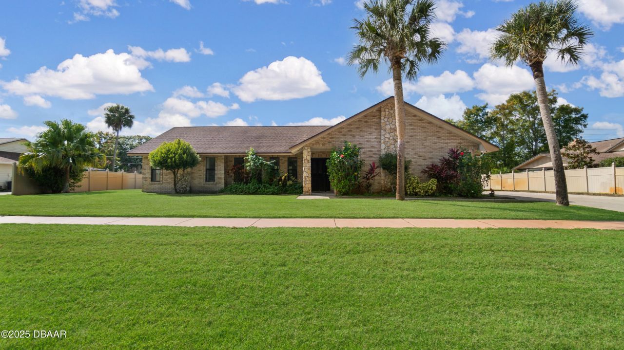 965 Pelican Bay Drive, Daytona Beach, FL 32119 Main Photo