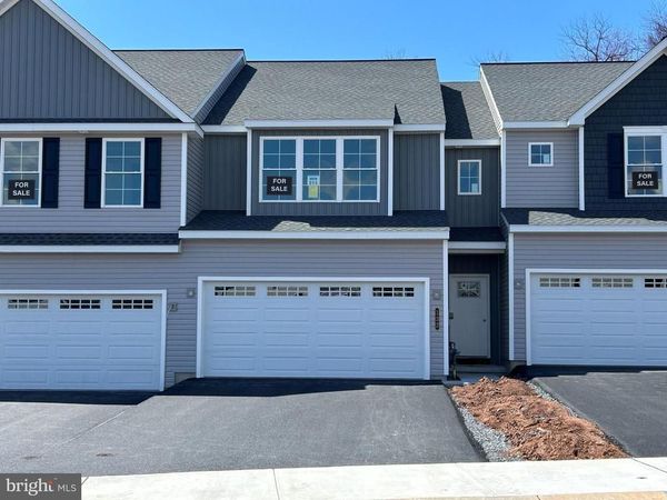 132 MAGNOLIA DRIVE, MIDDLETOWN, PA 17057