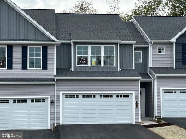 132 MAGNOLIA DRIVE, MIDDLETOWN, PA 17057