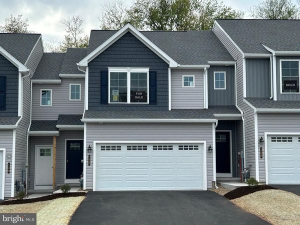 128 MAGNOLIA DRIVE, MIDDLETOWN, PA 17057