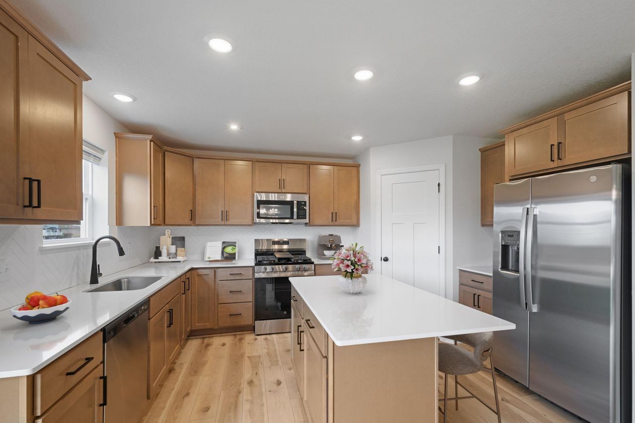 7215 Paris Avenue Ne, Otsego, MN 55330 Main Photo