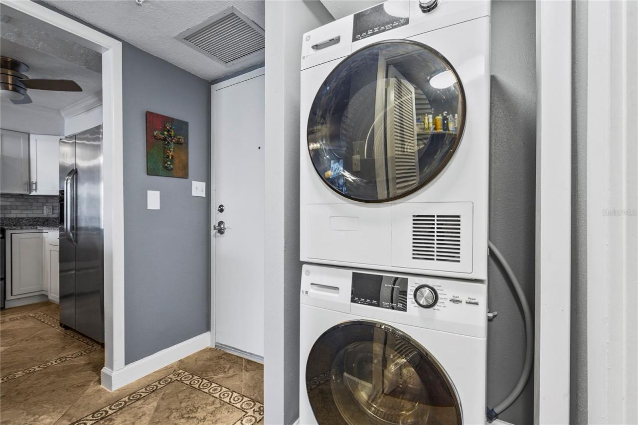 101 S Gulfstream Avenue, Unit 12C, Sarasota, FL 34236 Photo