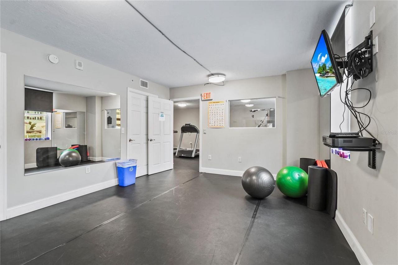 101 S Gulfstream Avenue, Unit 12C, Sarasota, FL 34236 Photo