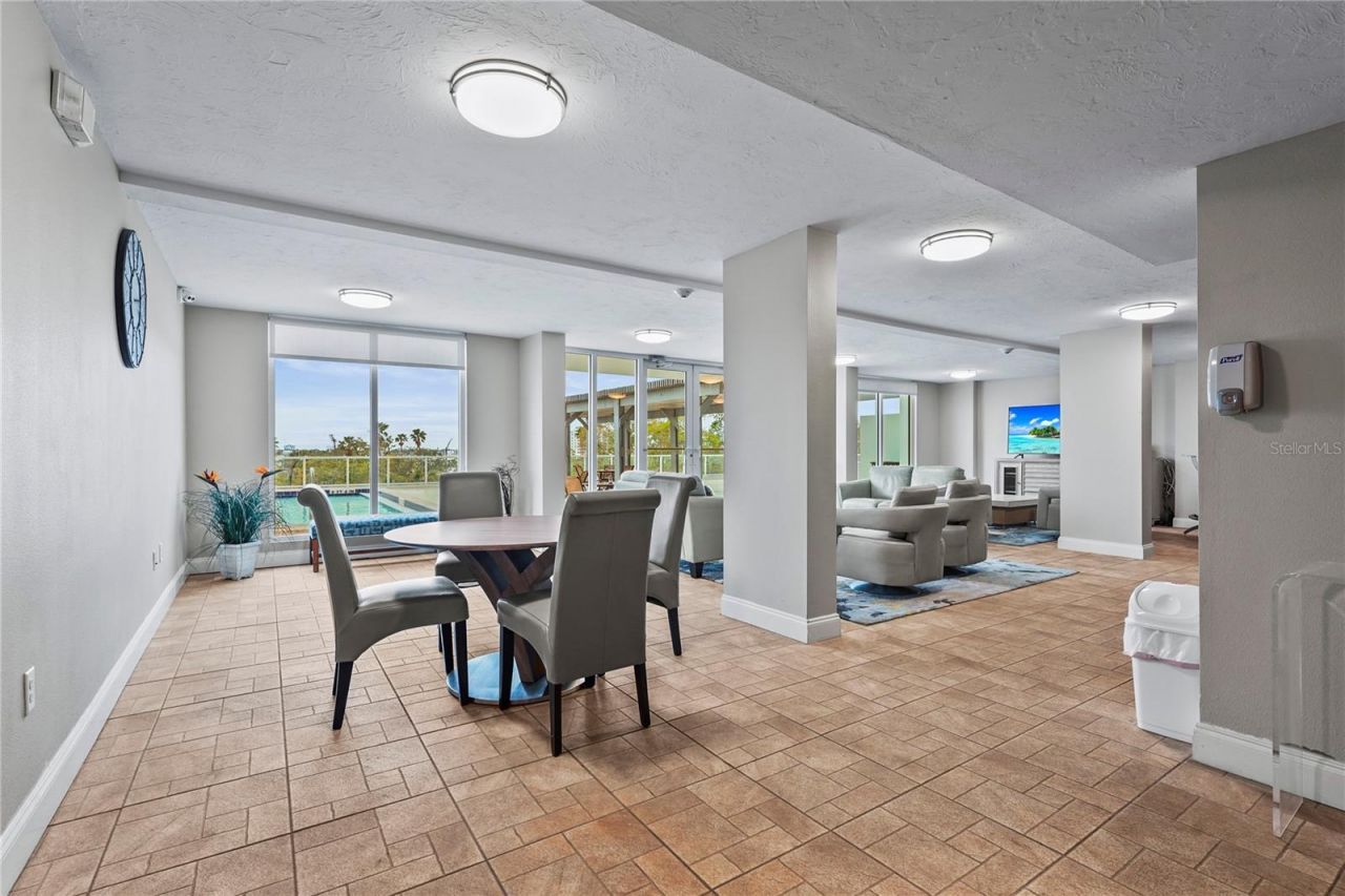 101 S Gulfstream Avenue, Unit 12C, Sarasota, FL 34236 Photo