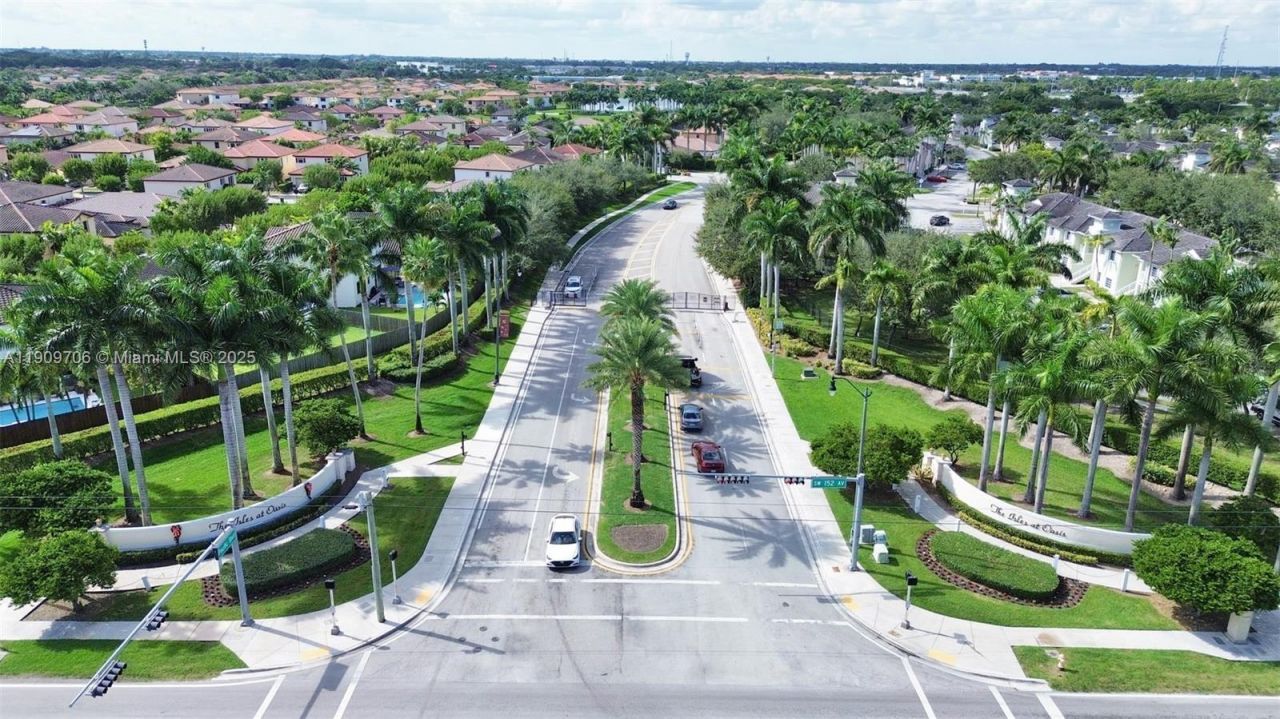 2610 NE 3rd Dr, Unit 203, Homestead, FL 33033 Photo