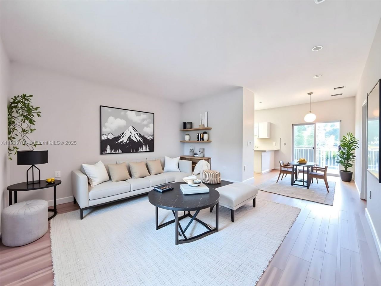 2610 NE 3rd Dr, Unit 203, Homestead, FL 33033 Photo