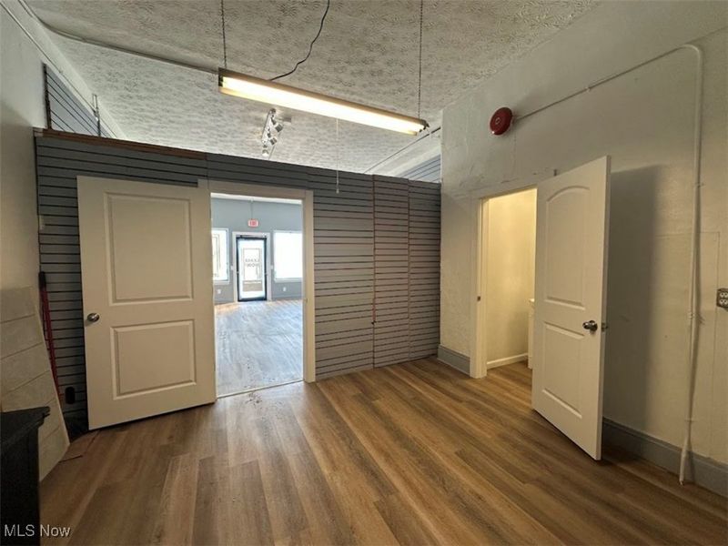 560 E 200th Street, Euclid, OH 44119 Photo 4