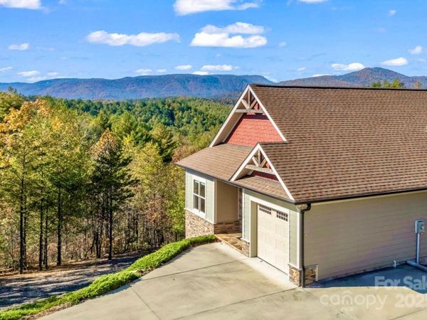 5588 Table View Lane, Lenoir, NC 28645