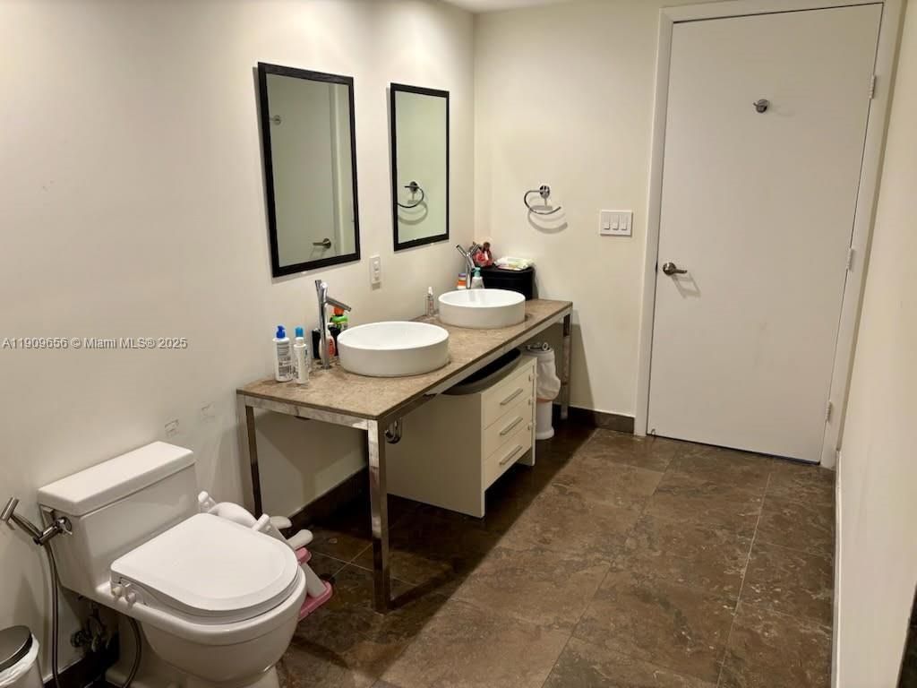 465 Brickell Ave, Unit 5402, Miami, FL 33131 Photo