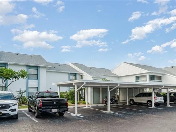 13391 Gateway DR, Unit 113, FORT MYERS, FL 33919