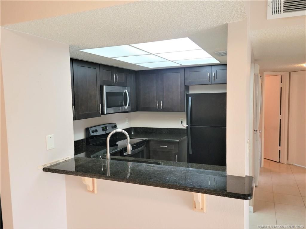 1526 SE Royal Green Circle, Unit 205, Port Saint Lucie, FL 34952 Photo