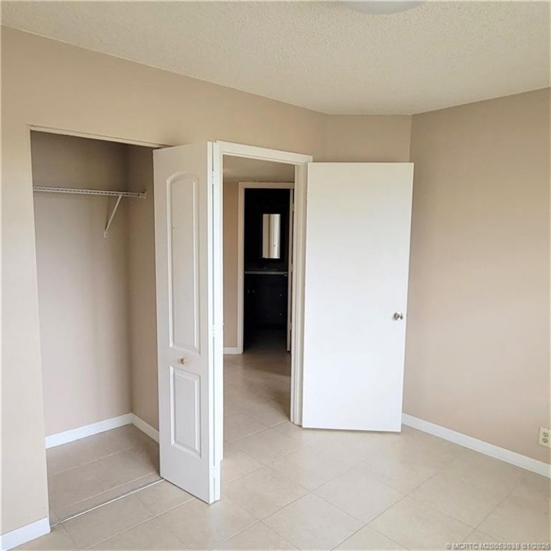 1526 SE Royal Green Circle, Unit 205, Port Saint Lucie, FL 34952 Photo