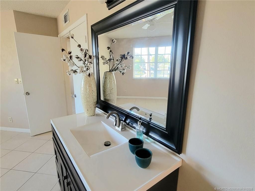 1526 SE Royal Green Circle, Unit 205, Port Saint Lucie, FL 34952 Photo